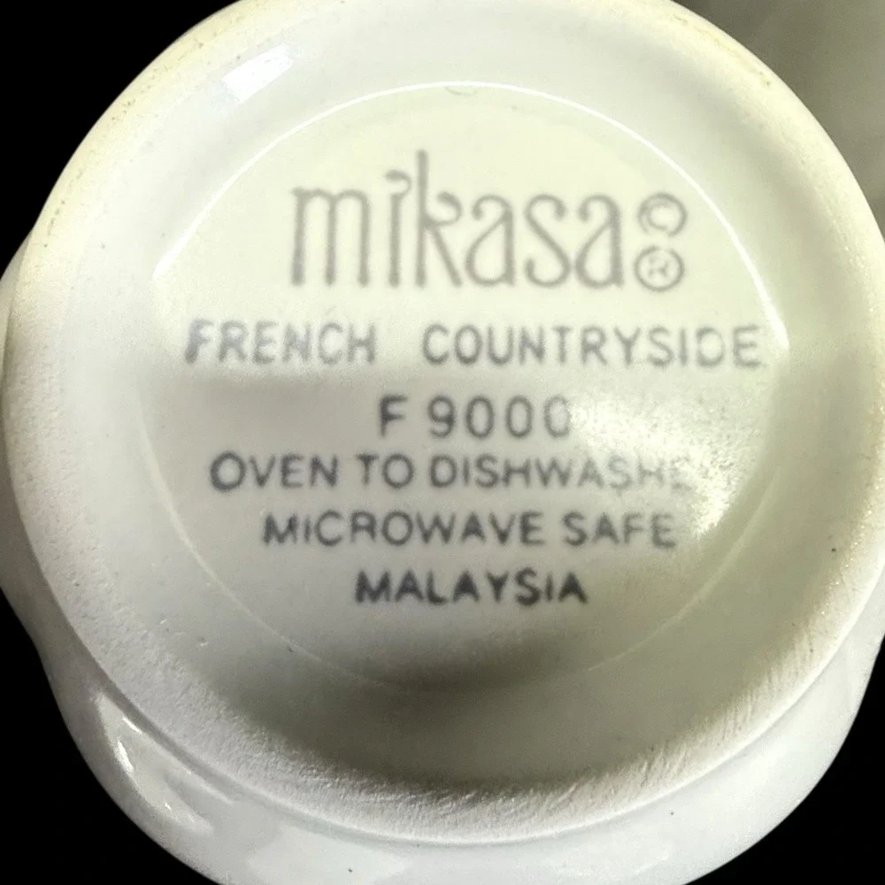 Mikasa French Countryside F9000 Cups & Saucers Cottagecore - Set of 3‎